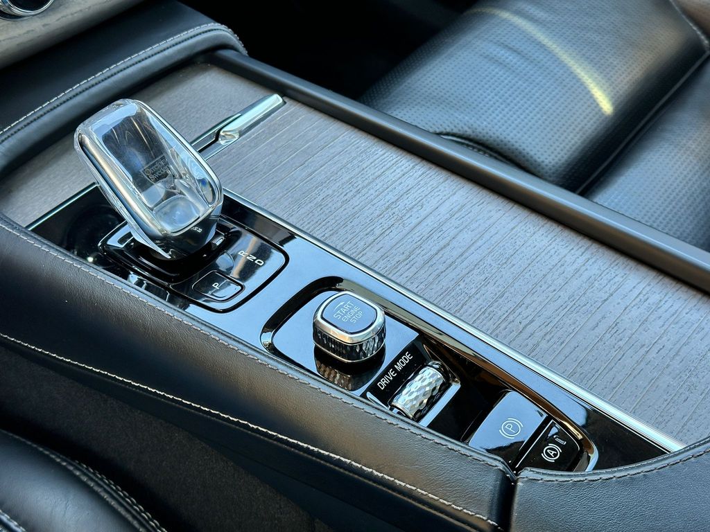 volvo-xc90-b5-inscription-vzduch-tz - 6
