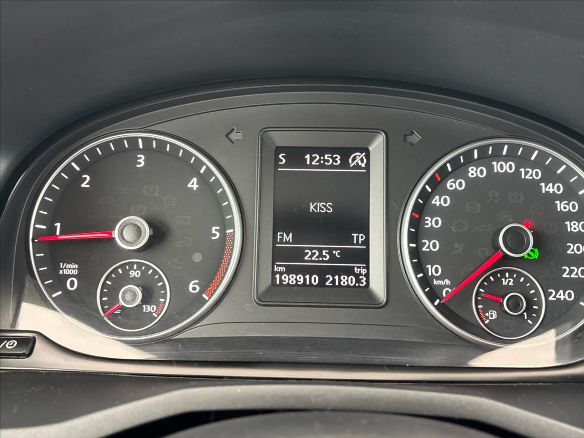 volkswagen-caddy-2-0-tdi-basic-6dsg - 9