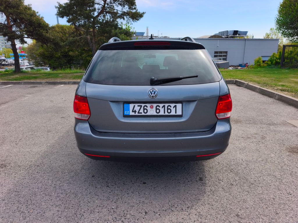volkswagen-golf-2-0-tdi-103kw - 4
