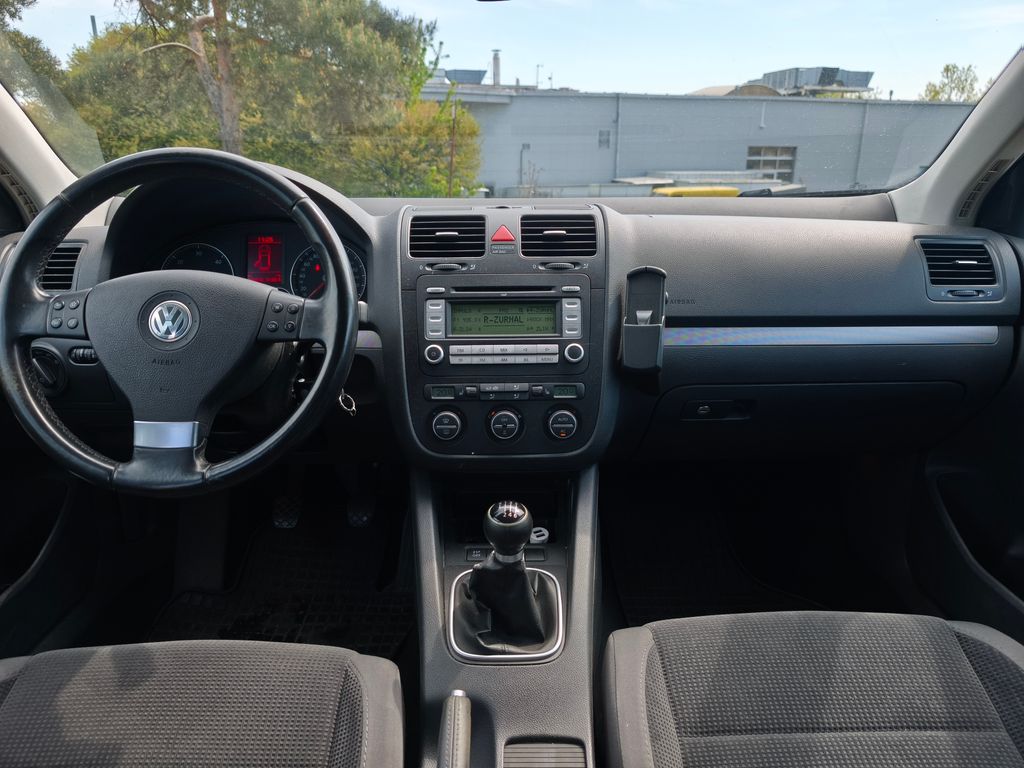 volkswagen-golf-2-0-tdi-103kw - 6