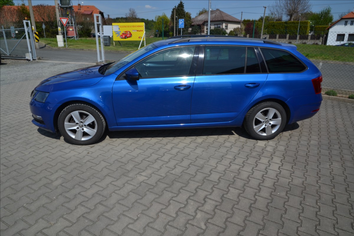 skoda-octavia-1-6-tdi-digiklima-cr-nova-stk-iii - 4