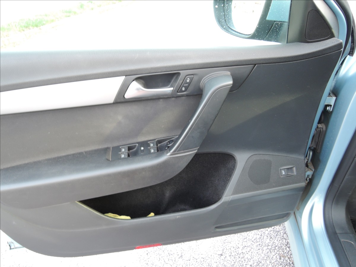 volkswagen-passat-1-6-tdi - 9