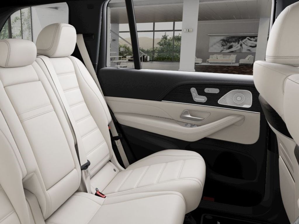 mercedes-benz-gls-450-d-4matic-ed-140-years - 7