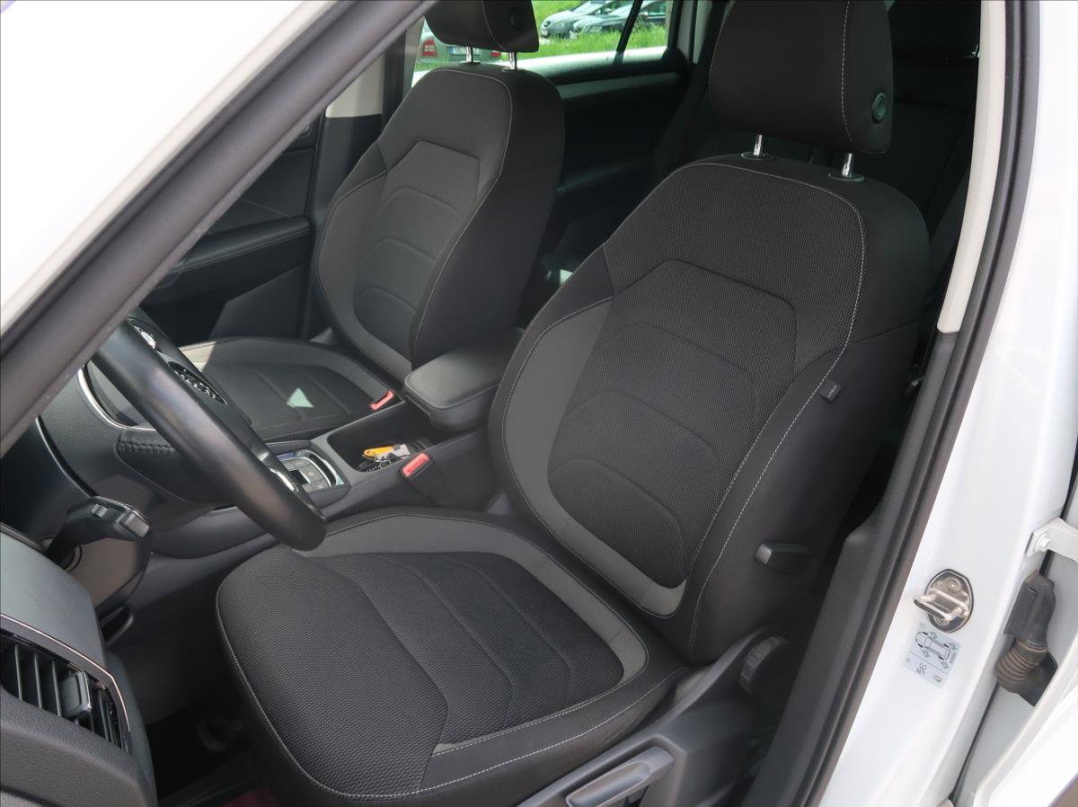 skoda-kodiaq-2-0-tdi-110kw-1majcr-4x4-dph - 9