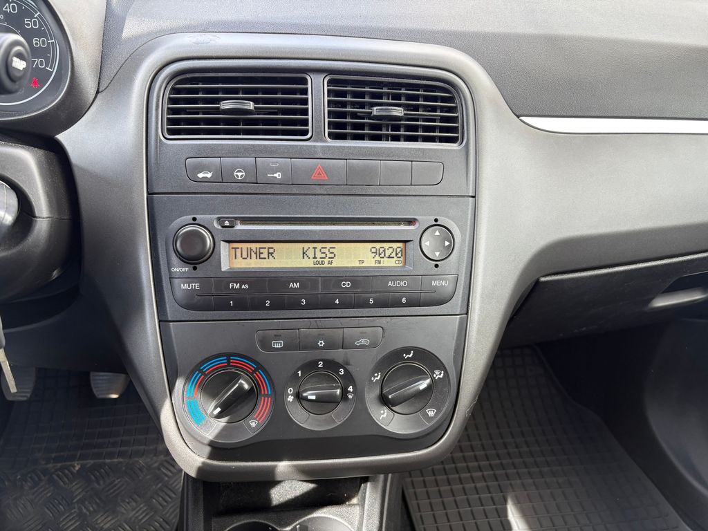 fiat-punto-1-4i-57kw-klima - 7