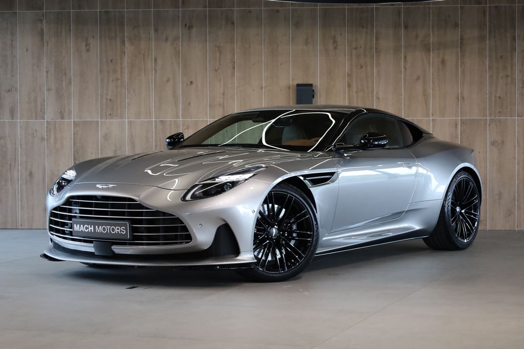 Aston Martin V8, 500 kW, Ventilace, LED