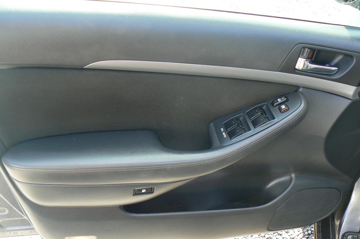 toyota-avensis-2-2-d4-d - 7