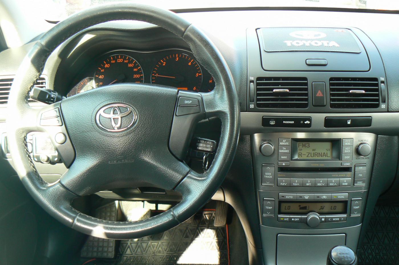 toyota-avensis-2-2-d4-d - 8
