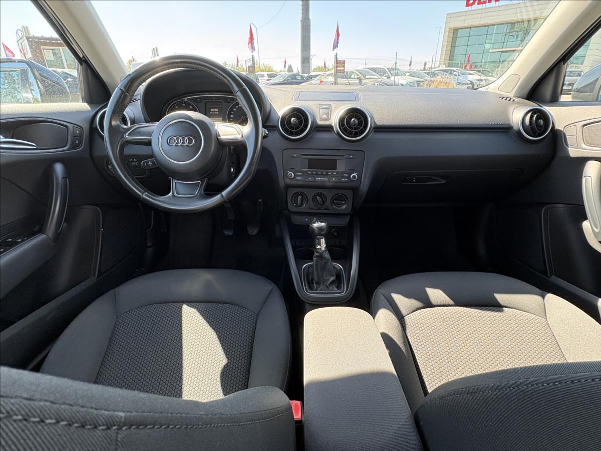 audi-a1-1-2-tfsi-63kw-5dveri-klima-alu - 8