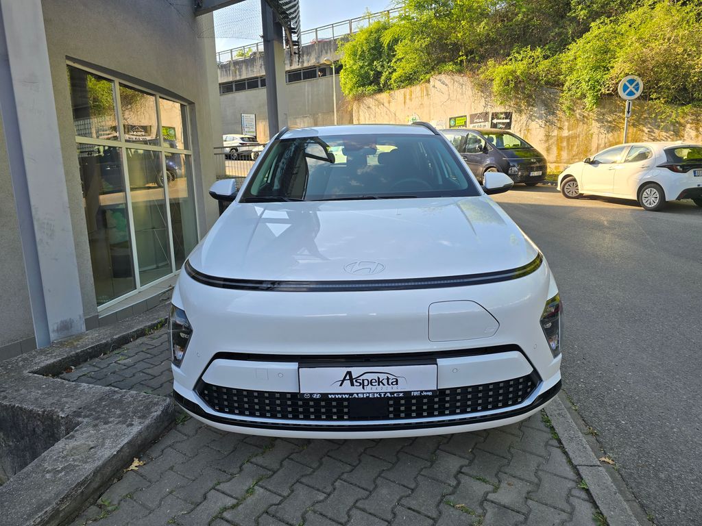 hyundai-kona-64-8kwh-smart-range-clima - 7