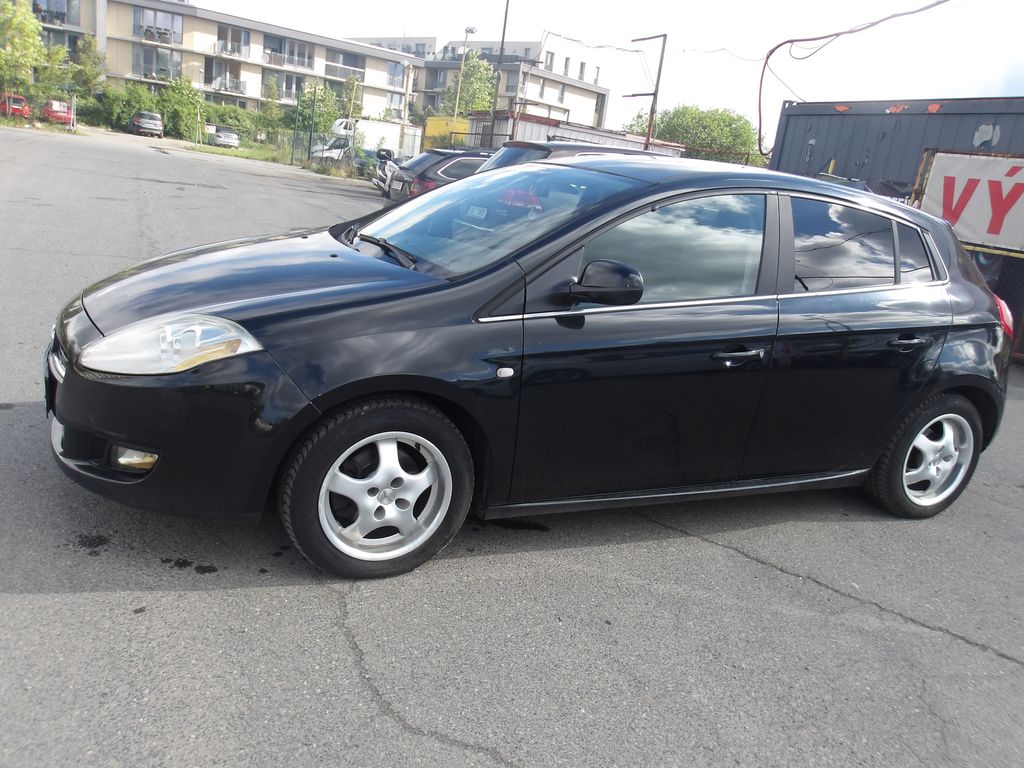 Fiat Bravo 1,4i 88kW 2xKOLA !STK 05/2028