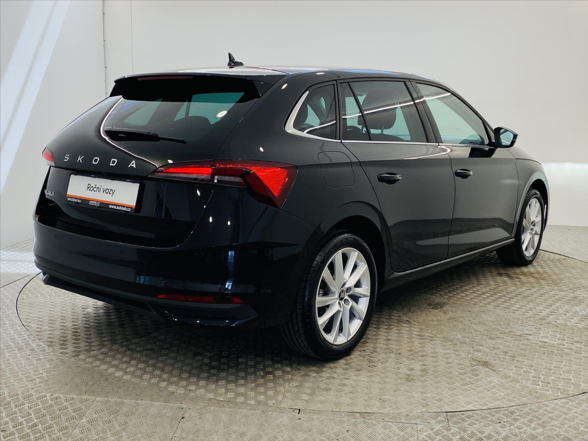 skoda-scala-1-0-tsi-85kw-top-selection - 1