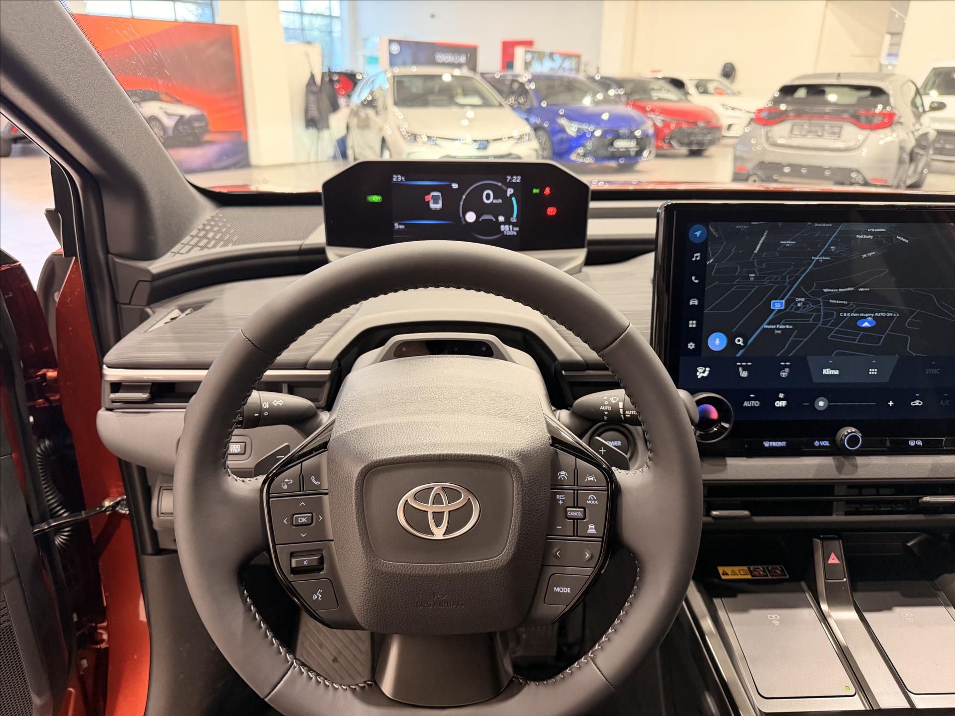 toyota-c-hr-0-0-executive-77-kwh-pohon-awd-4-4-343 - 8