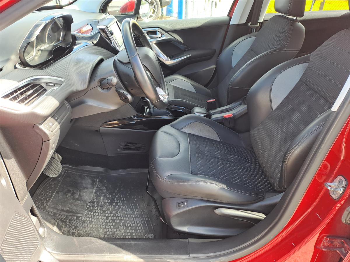 peugeot-2008-1-2-puretech-1-majitel-koup-cz - 4