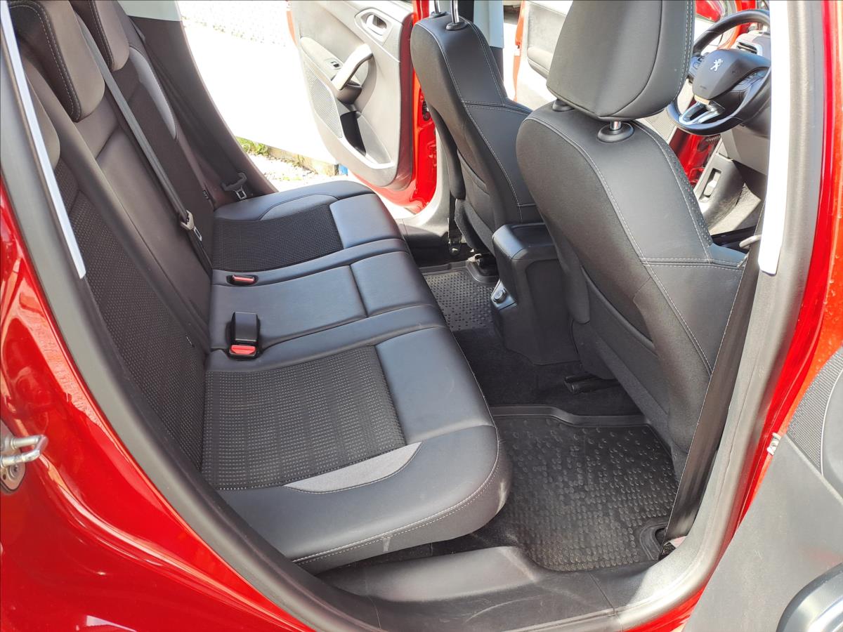 peugeot-2008-1-2-puretech-1-majitel-koup-cz - 6