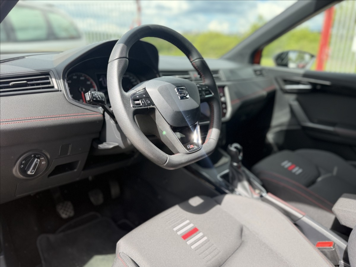 seat-arona-1-5-fr-tsi-37-000km-navigace - 9