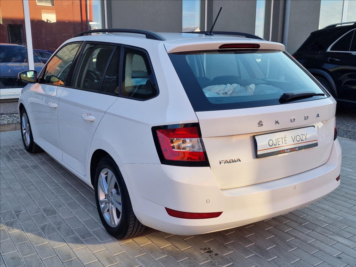 skoda-fabia-1-0-tsi-ambition-cr-1-majitel - 7