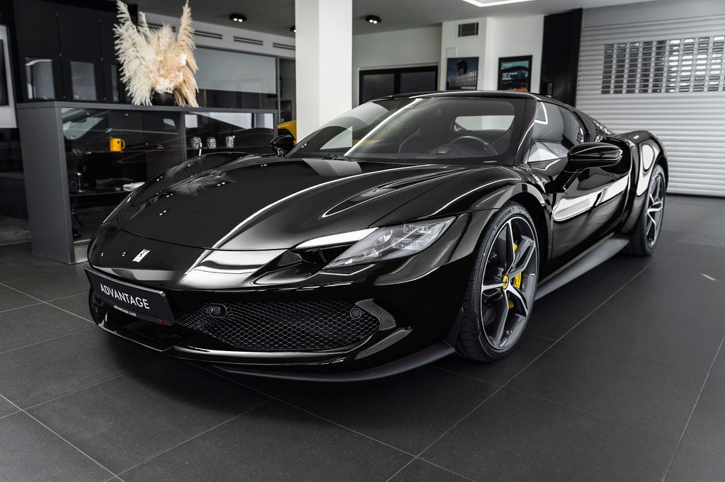 Ferrari Nero / Skladem