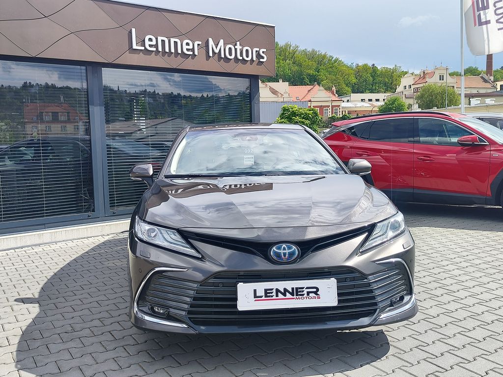 toyota-camry-2-5-hev-160kw-executive-e-cvt - 1