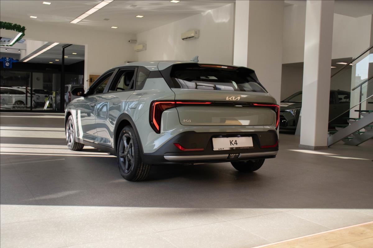 kia-0-0-k4-cl4-1-6-t-gdi-gpf-7dct-exclusive-110-kw-2 - 5