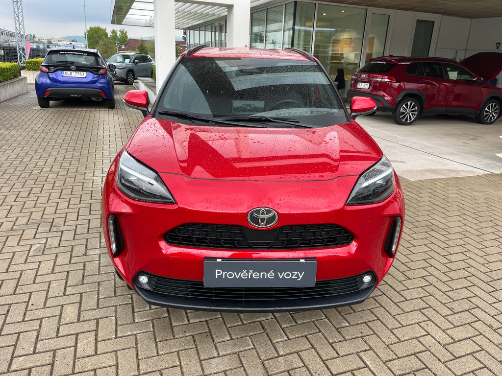 toyota-yaris-cross-1-5-hybrid-e-cvt-4x4-style - 8