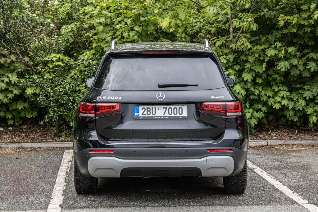 mercedes-benz-glb - 5