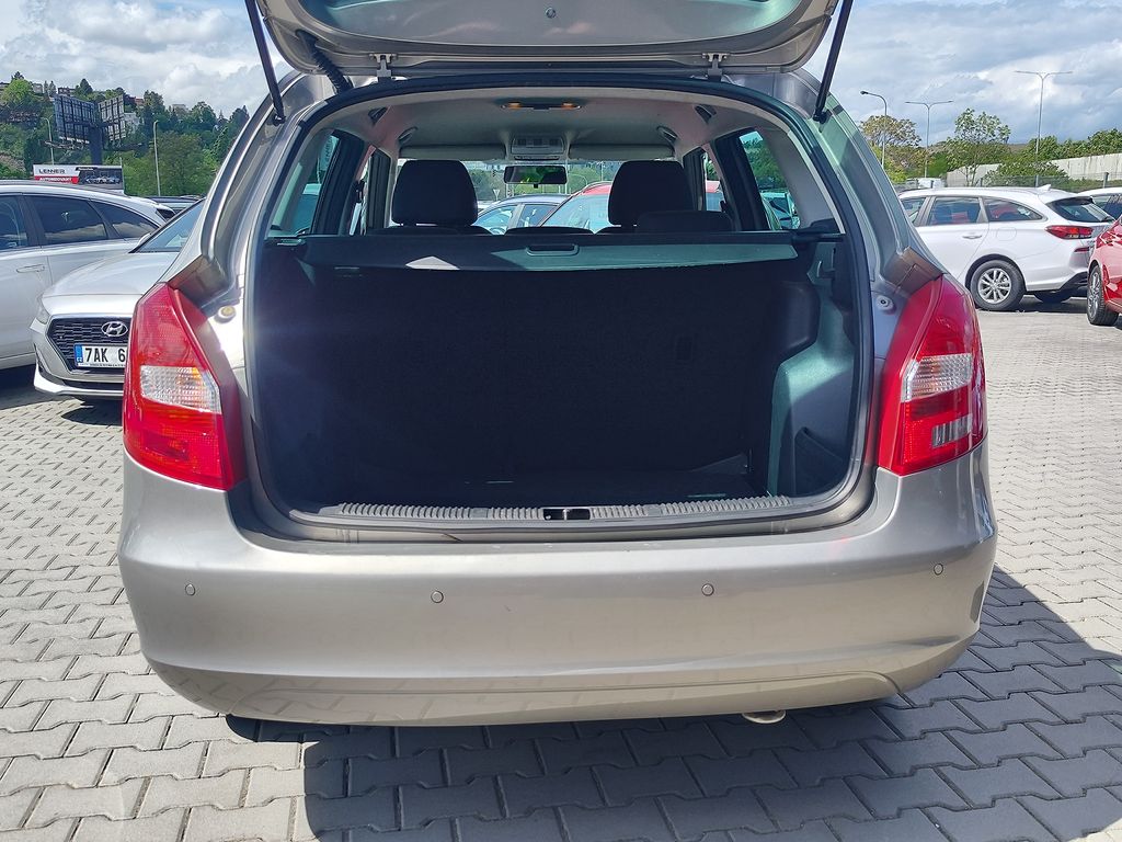 skoda-fabia-1-6-tdi-55kw-ambiente - 8