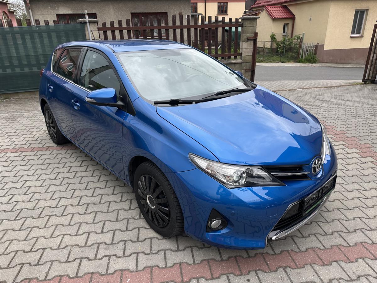 Toyota Auris 1,6 EXCLUSIVE