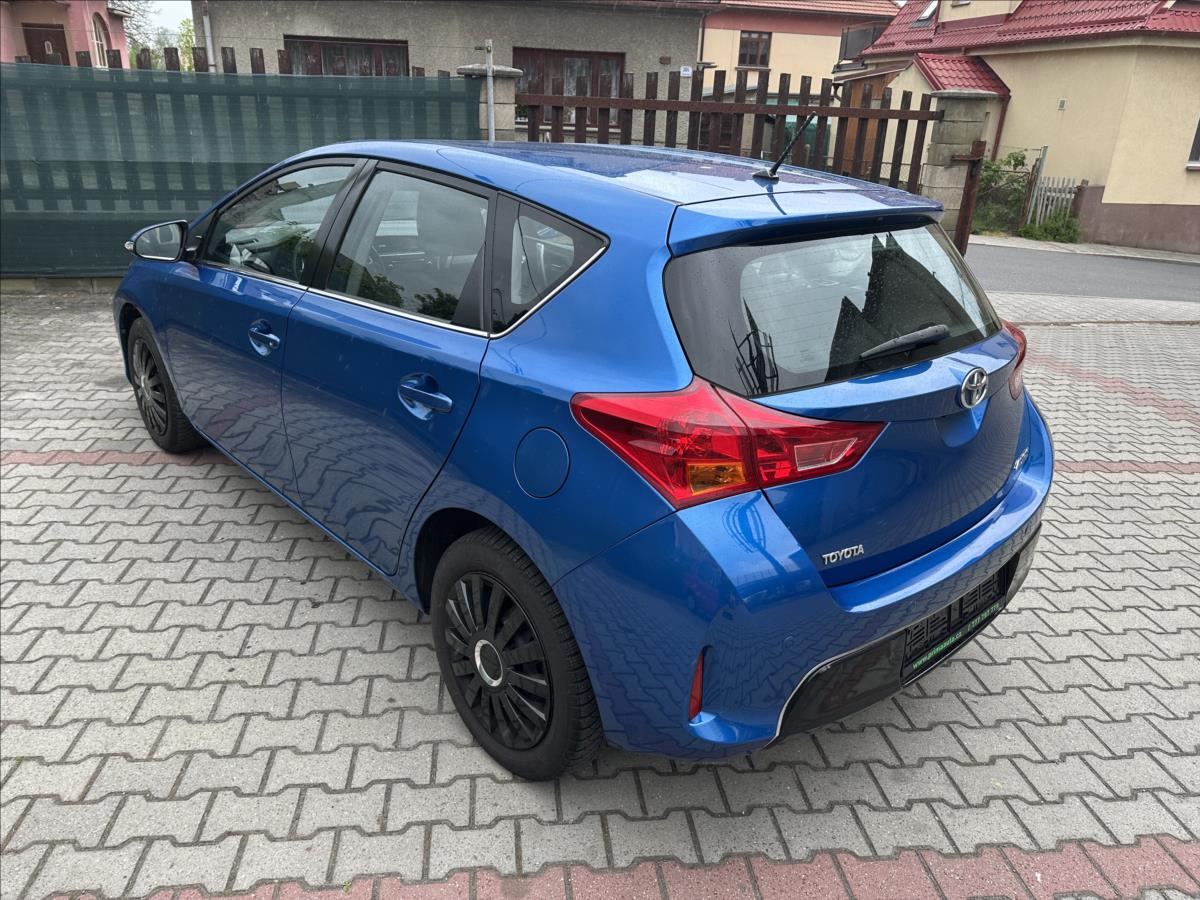toyota-auris-1-6-exclusive - 8