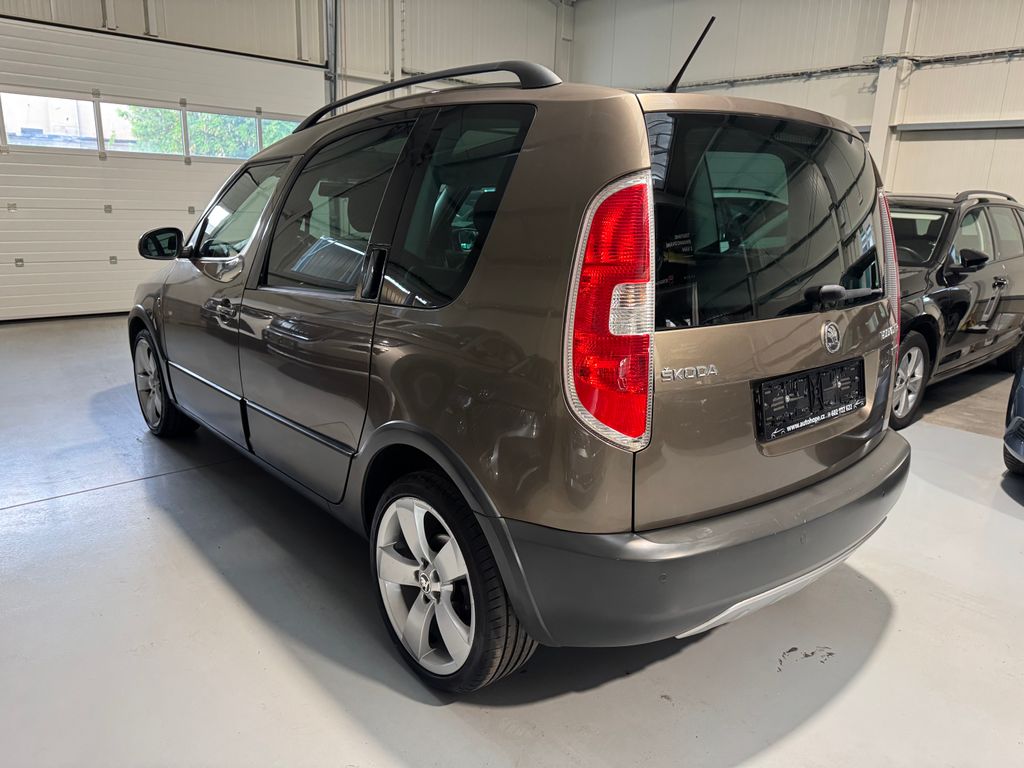 skoda-roomster-1-2-tsi-scout - 3