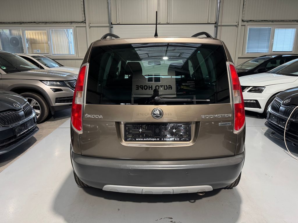 skoda-roomster-1-2-tsi-scout - 4