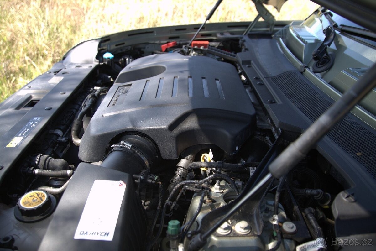 land-rover-defender-3-0-110 - 5