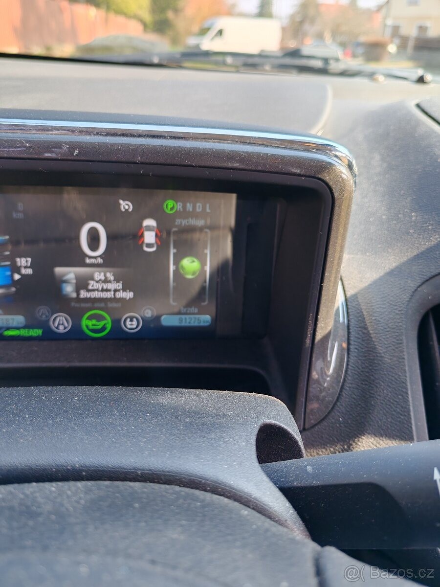 opel-ampera-1-4-plug-hybrid - 1