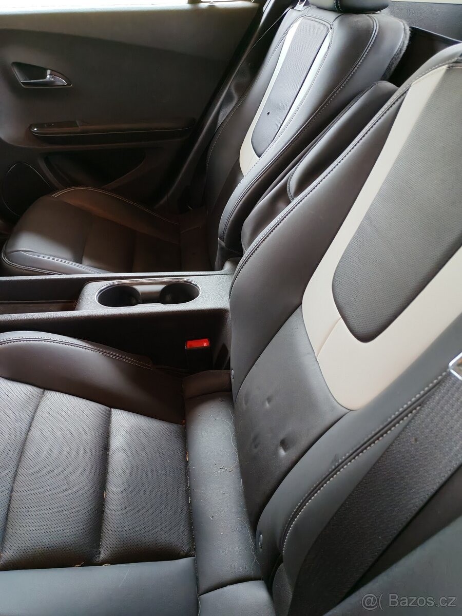 opel-ampera-1-4-plug-hybrid - 9