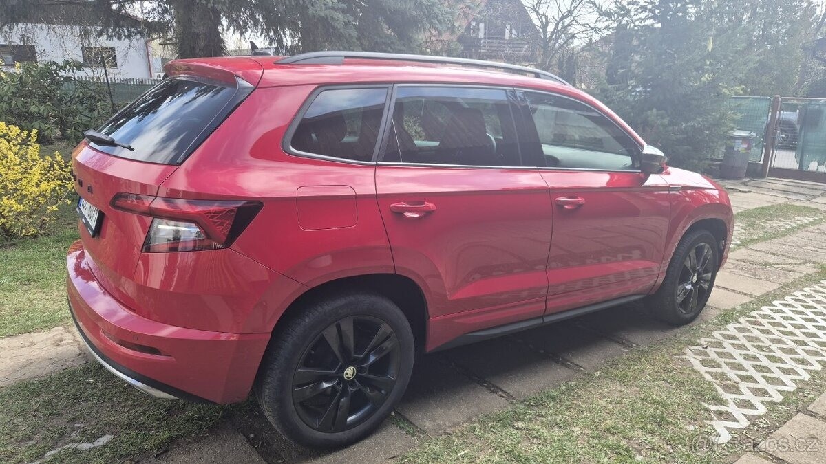 skoda-karoq-1-5-tsi-dsg-sportline - 4