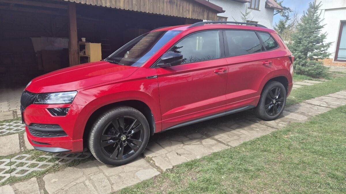 skoda-karoq-1-5-tsi-dsg-sportline - 6