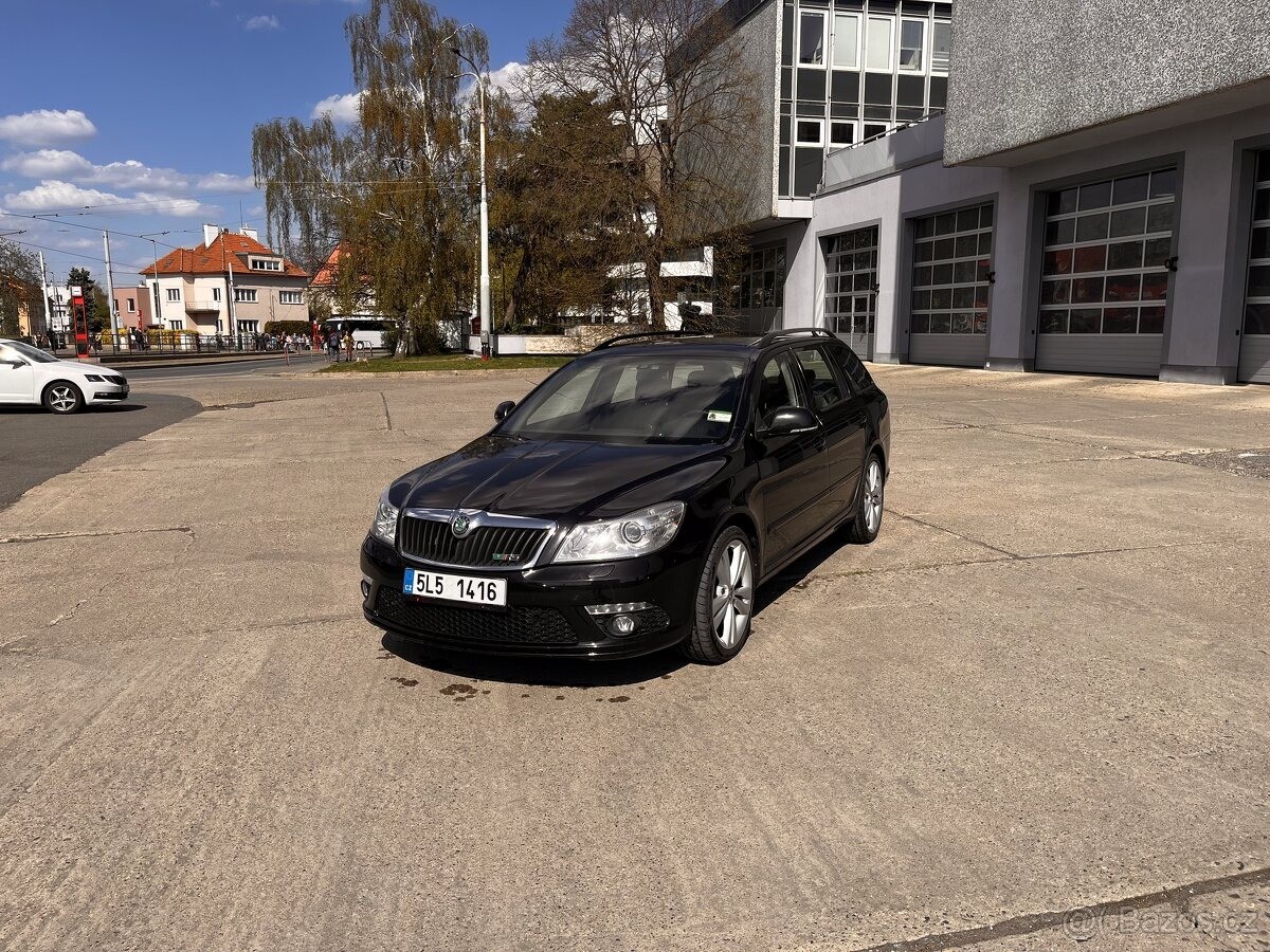 skoda-octavia-2-0-rs - 3
