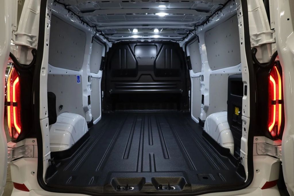 ford-transit-custom-340l2-trend-van - 7
