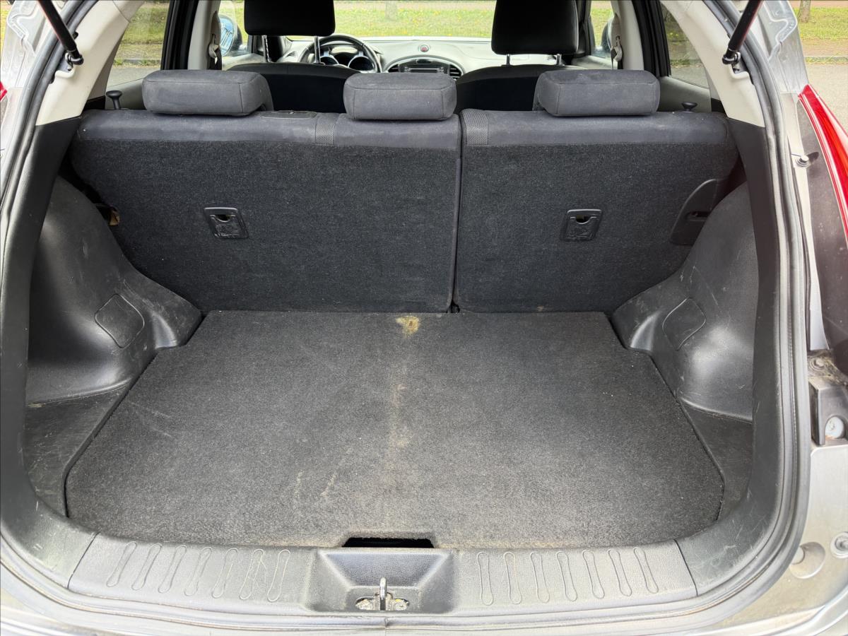 nissan-juke-1-6-cvt-automat-najeto-60-tis - 9