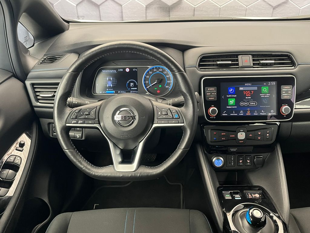 nissan-leaf-n-connecta-88-6-soh - 9