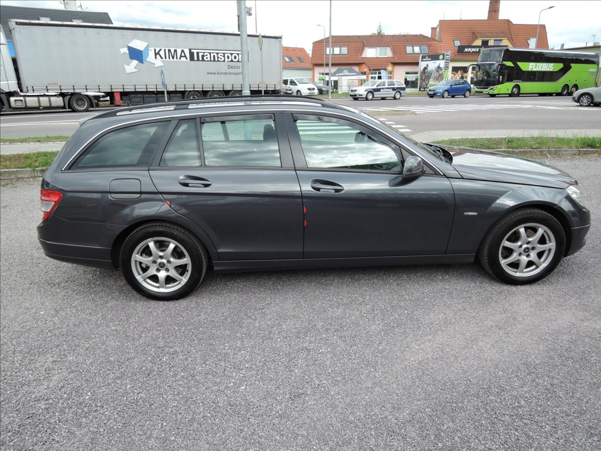 mercedes-benz-tridy-c-2-2-cdi-aut-wabasto - 4