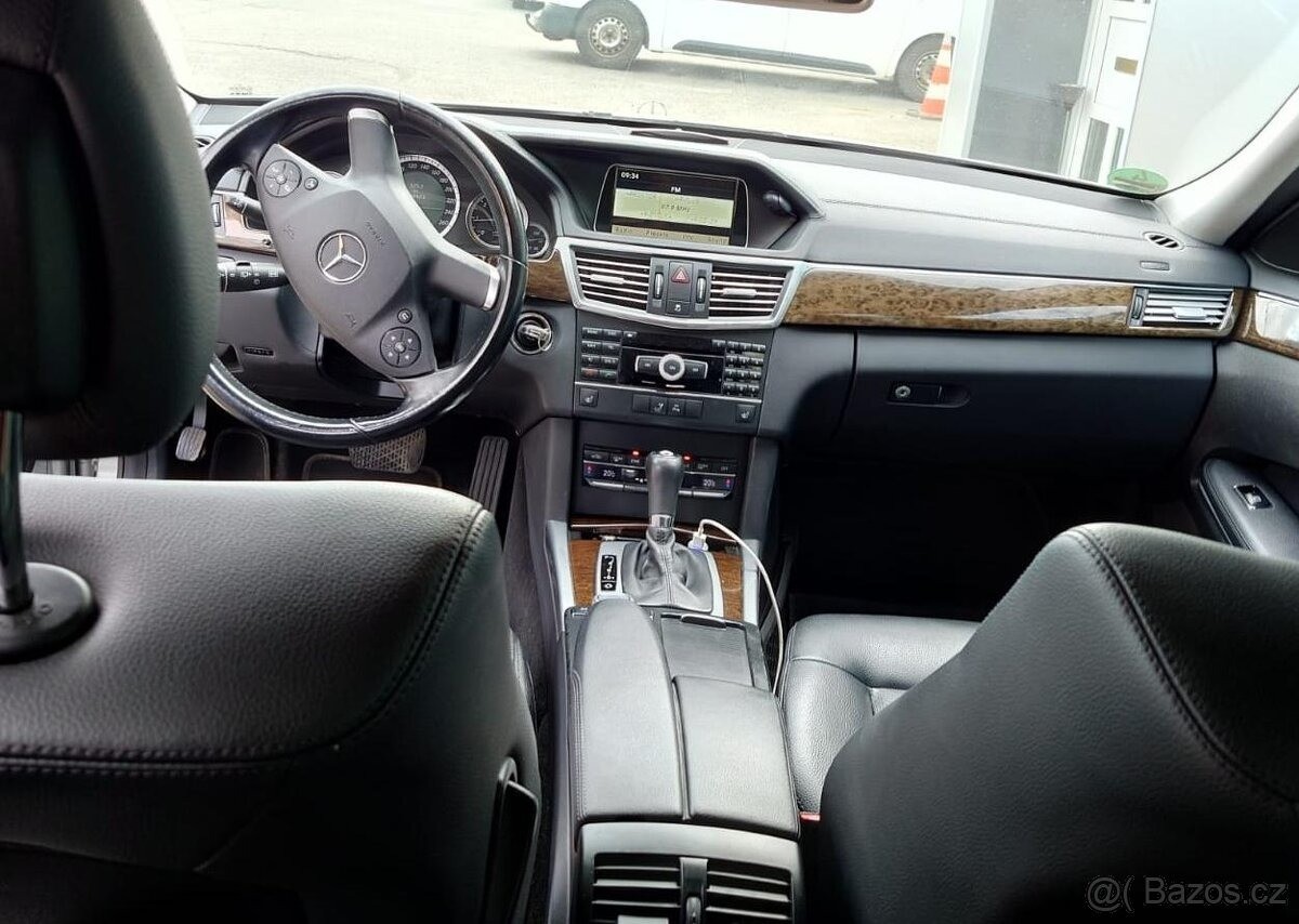 mercedes-benz-tridy-e-2-5-250-cdi-2012-perfektni-stav - 7