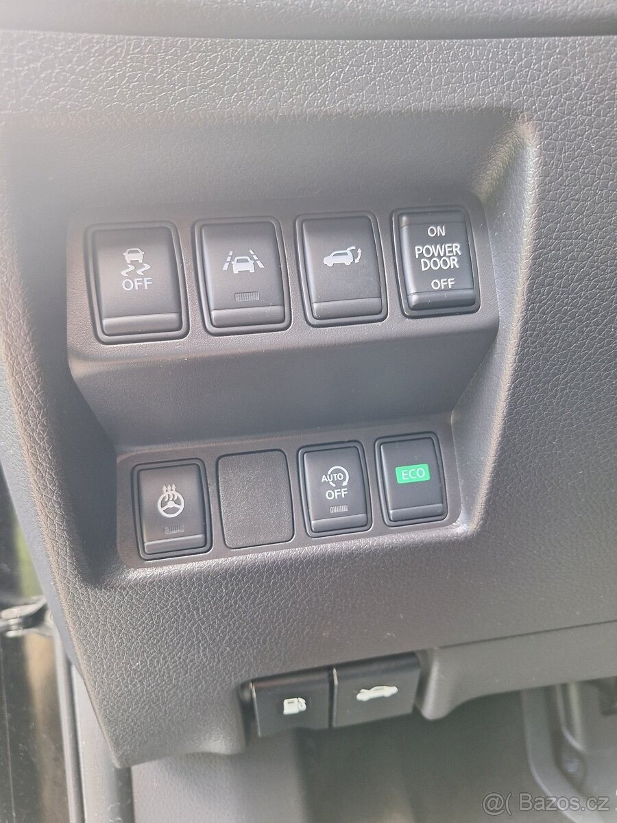 nissan-x-trail-2-0-dci-4x4-automat - 8