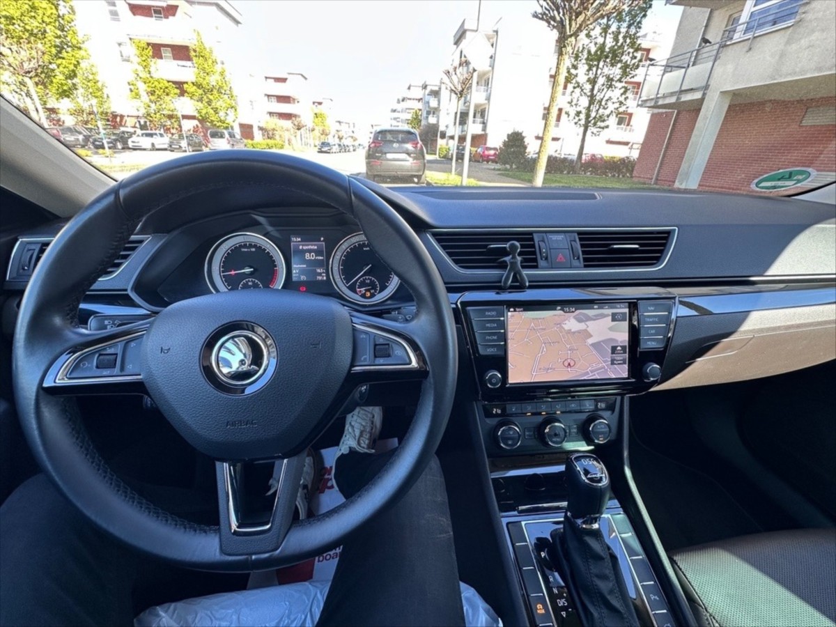skoda-superb-2-0-iiii-combi-l-k-tdi - 2