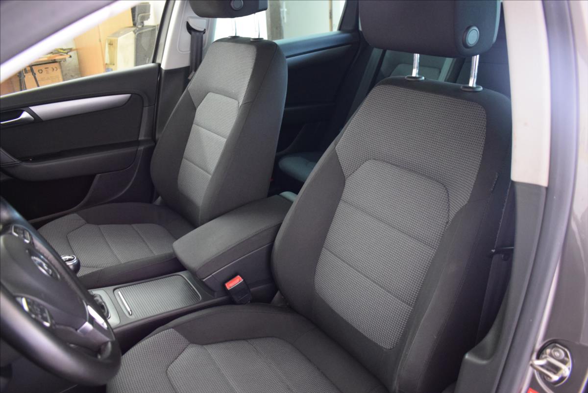 volkswagen-passat-1-4-tsi-po-servisu-top-stav - 5