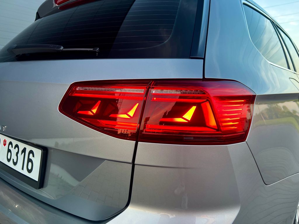 volkswagen-passat-2-0-tdi-dsg-elegance - 9