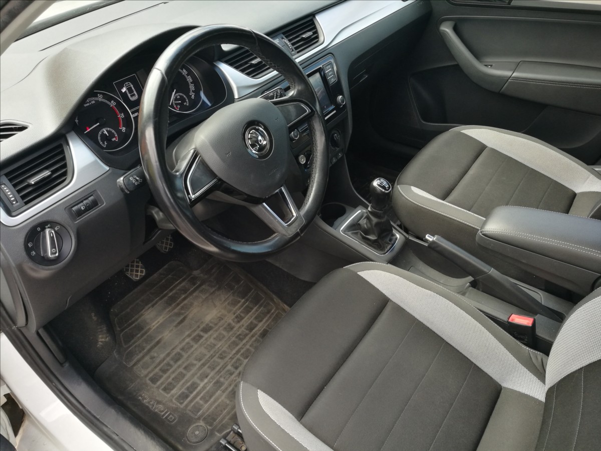 skoda-rapid-1-0-tsi-ambition - 9