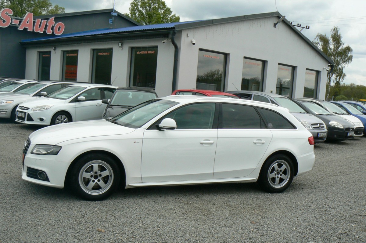 Audi A4 2,0 TDi COMBI S-LINE