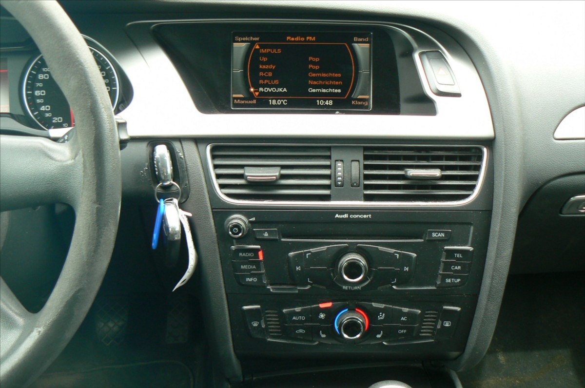 audi-a4-2-0-tdi-combi-s-line - 9