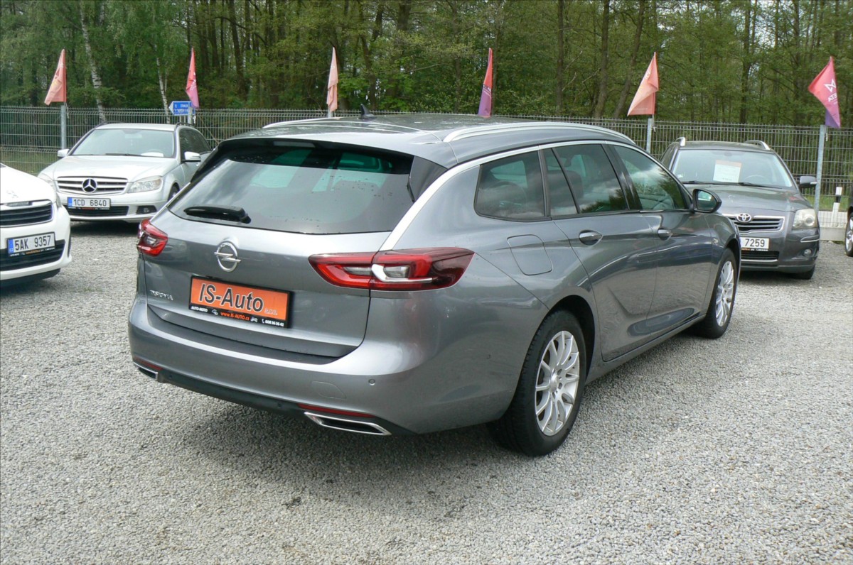 opel-insignia-2-0-cdti-128-kw-sports-tourer - 3